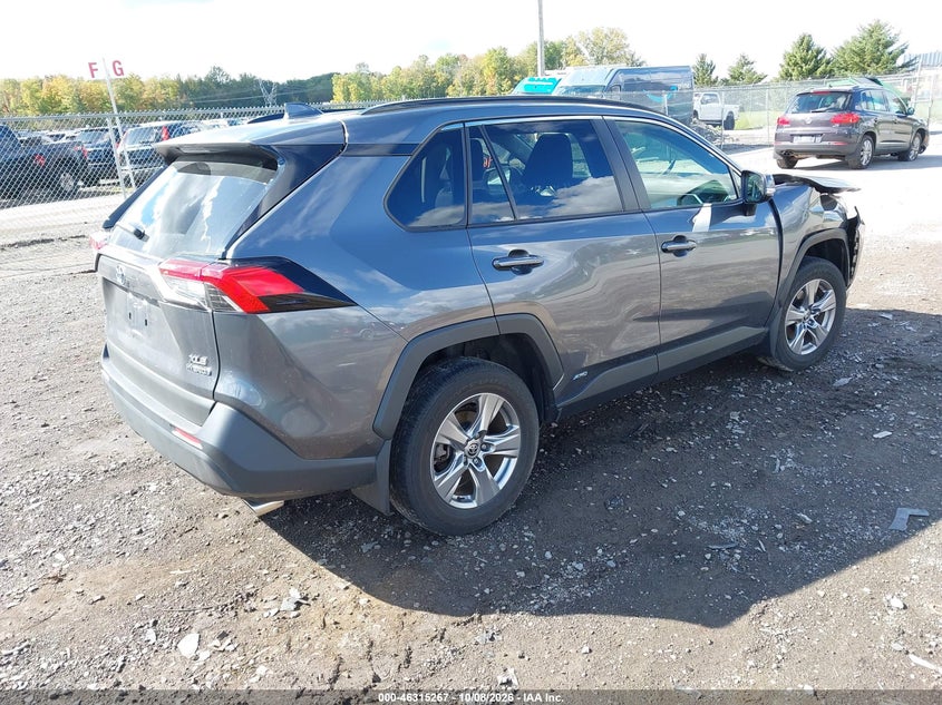 TOYOTA RAV4 HYBRID - zdjęcie 4