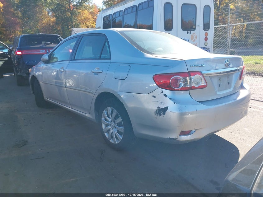 Vin: 2t1bu4ee3cc856444, lot: 46815523, toyota corolla le 20123