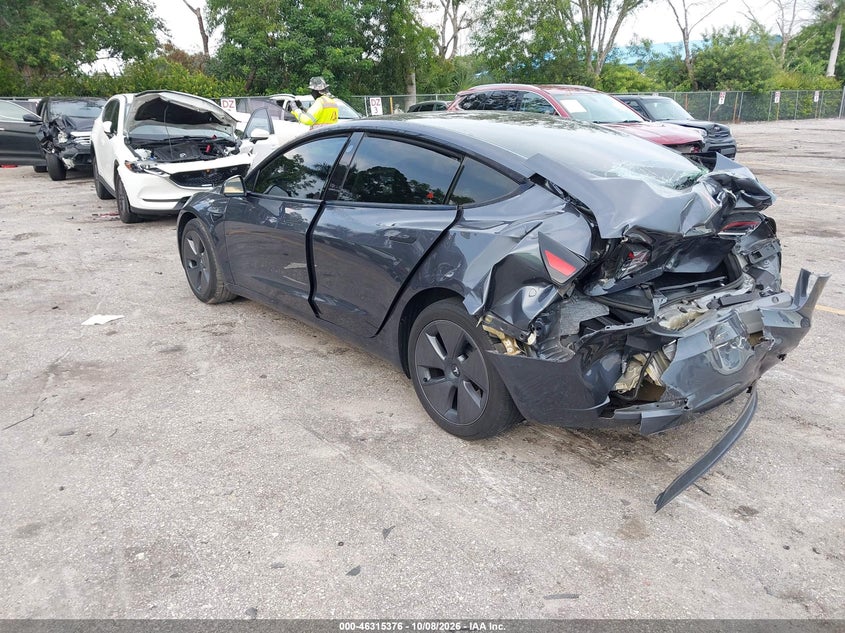 Vin: 5yj3e1ea4pf700184, lot: 46815599, tesla model 3 rear-wheel drive 20233