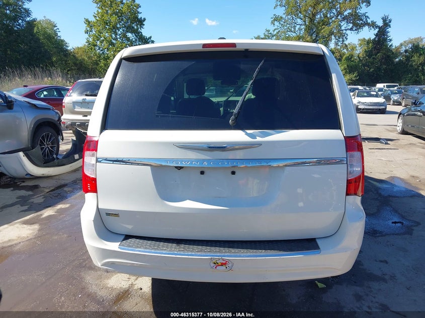 2013 CHRYSLER TOWN & COUNTRY TOURING · Фото 17