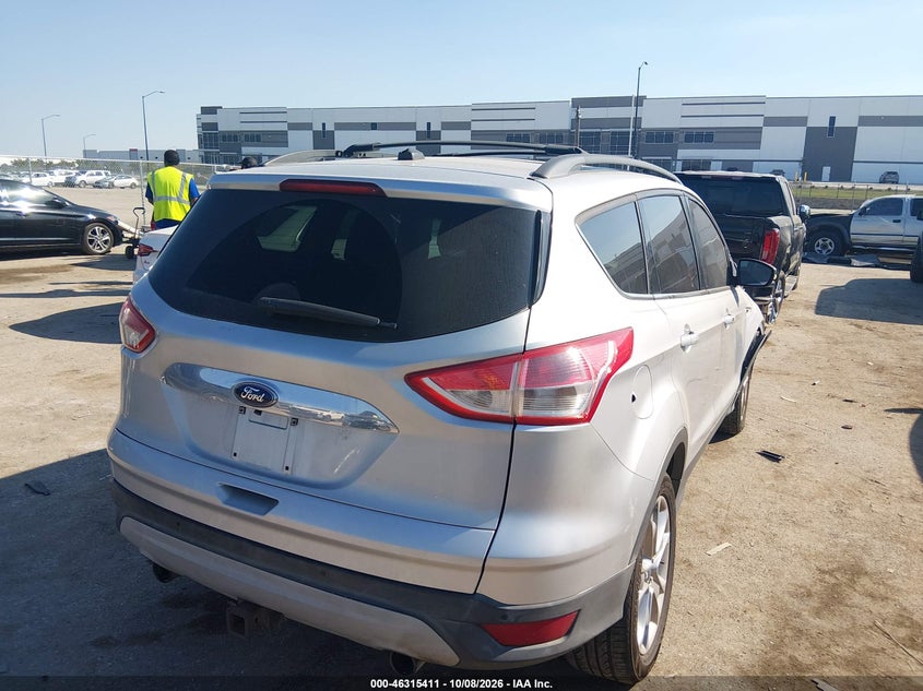 Vin: 1fmcu0h93duc54221, lot: 46815634, ford escape sel 20134