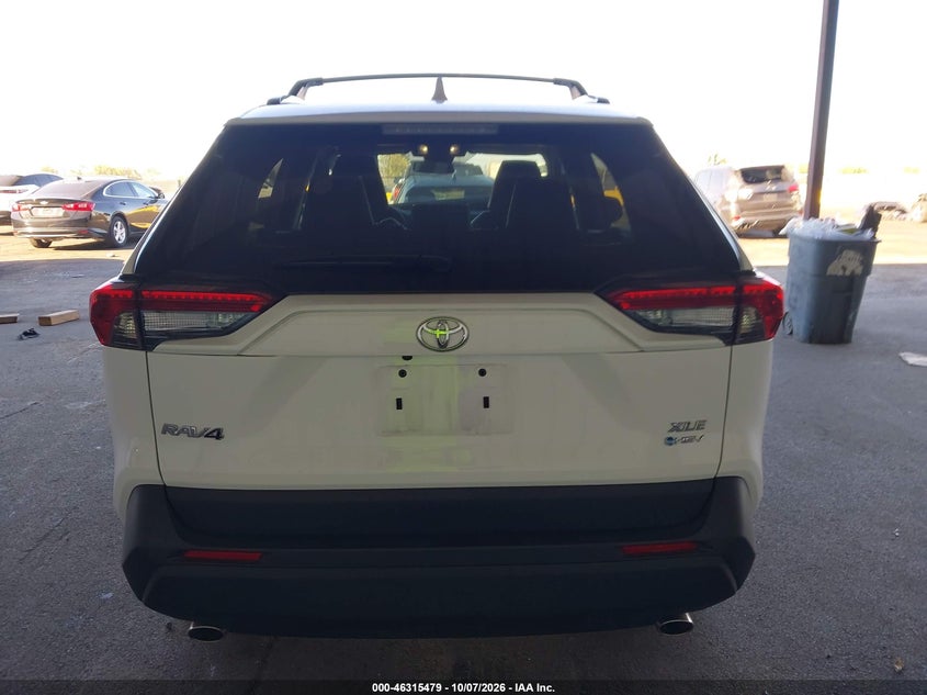 TOYOTA RAV4 HYBRID - zdjęcie 16