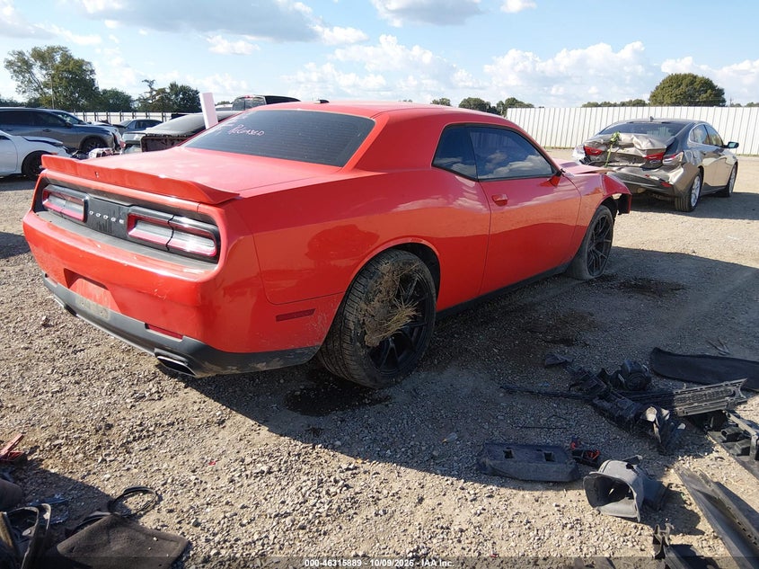DODGE CHALLENGER - zdjęcie 4