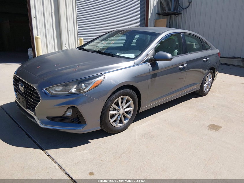 2019 Hyundai Sonata Eco, Normal Wear & Tear, IAAI, VIN 5NPE24AA7KH774878 — photo 2