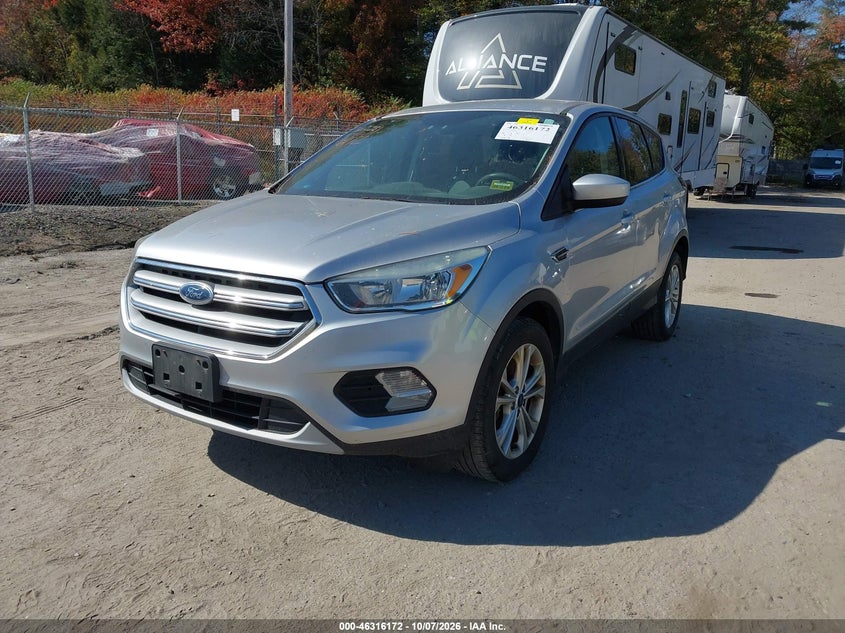 Vin: 1fmcu9gd7huc04289, lot: 46816394, ford escape se 20172