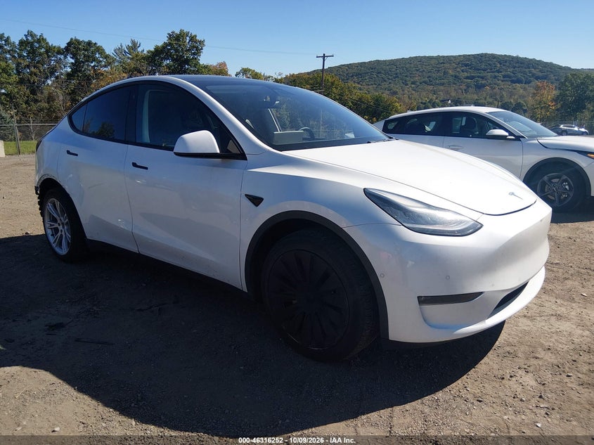 Vin: 5yjygdee8lf038284, lot: 46816474, tesla model y long range dual motor all-wheel drive 2020 img_1