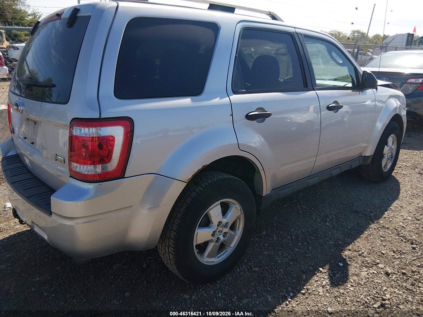 Vin: 1fmcu0dg1akb45087, lot: 46816643, ford escape xlt 20104