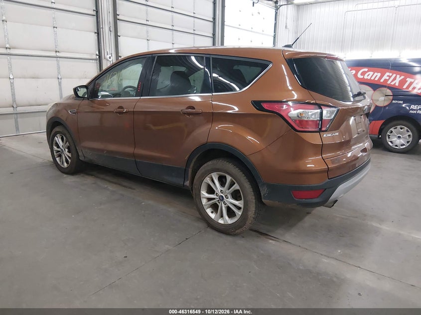 Vin: 1fmcu9gd2hud41978, lot: 46816772, ford escape se 20173