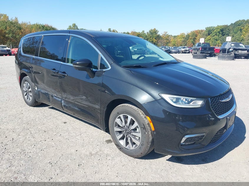 2023 CHRYSLER PACIFICA HYBRID TOURING L