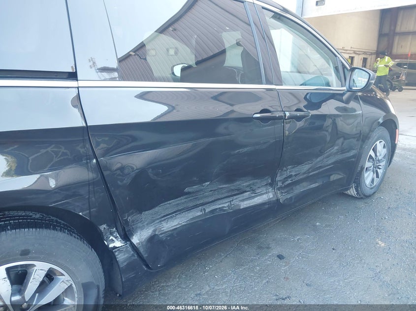 CHRYSLER PACIFICA HYBRID 2023 VIN 2C4RC1L76PR541700