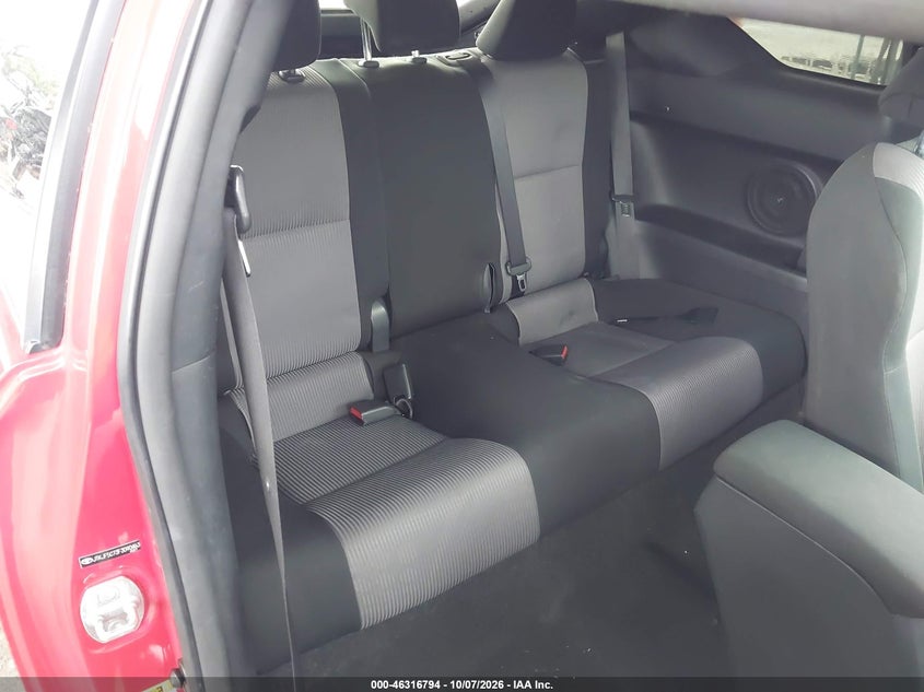 2015 SCION TC · Фото 8