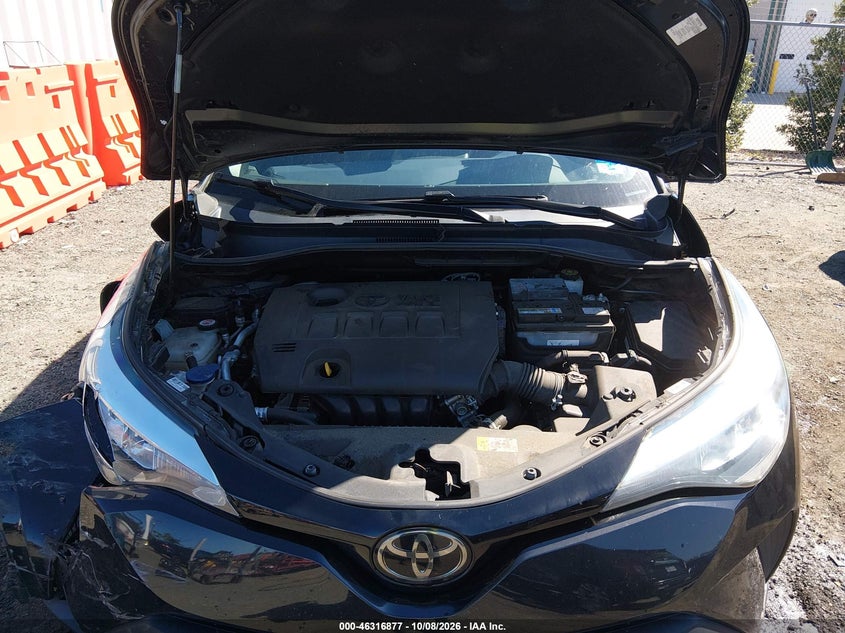 TOYOTA C-HR - zdjęcie 10
