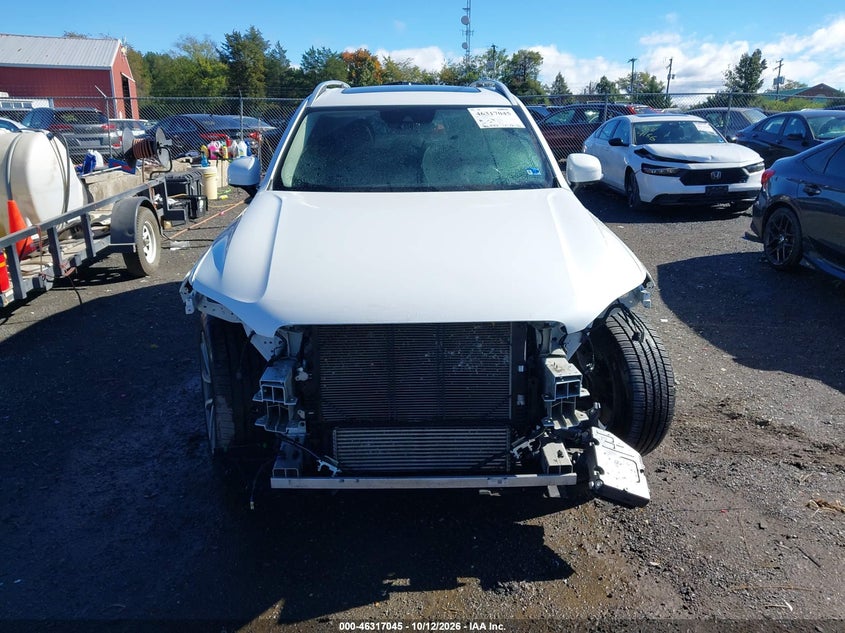 2019 VOLVO XC90 T6 MOMENTUM · Фото 13