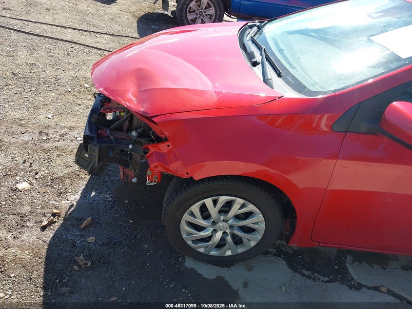 TOYOTA COROLLA - zdjęcie 18