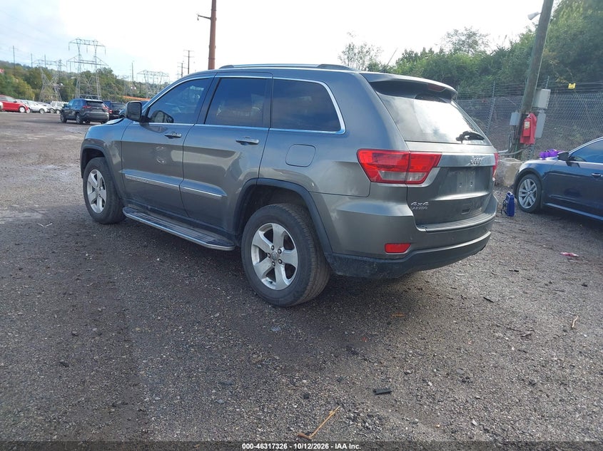 Vin: 1j4rr4gg8bc735800, lot: 46817548, jeep grand cherokee laredo 20113