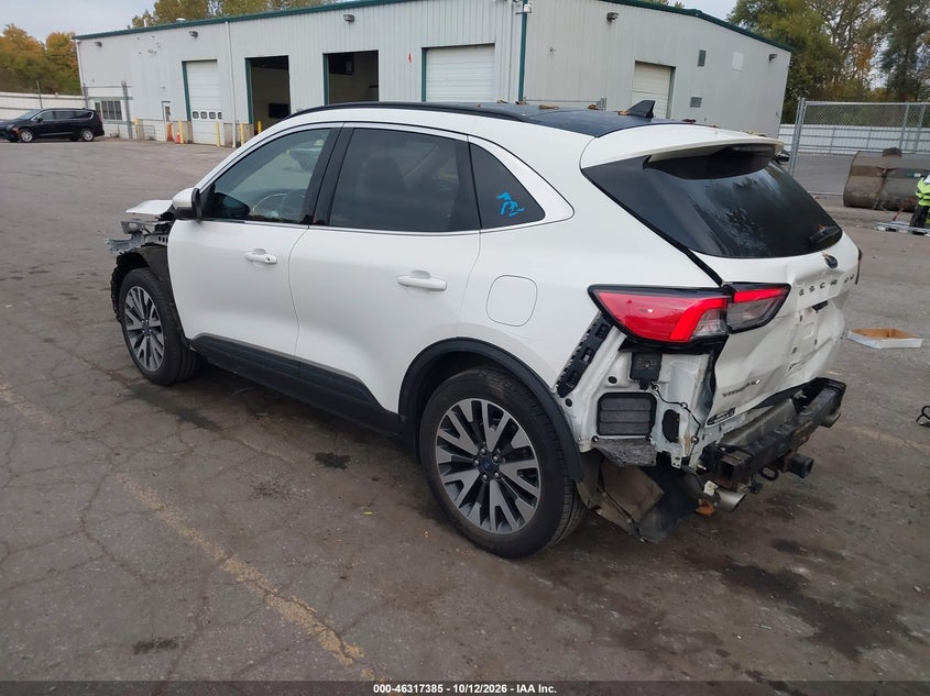Vin: 1fmcu9j99lua09579, lot: 46817607, ford escape titanium 20203
