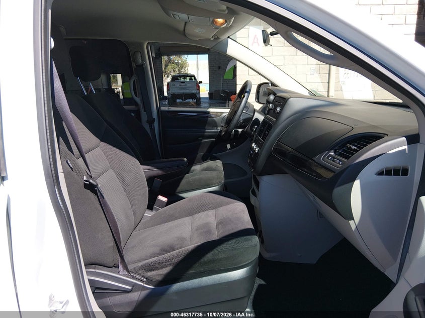 2016 DODGE GRAND CARAVAN SE · Фото 5