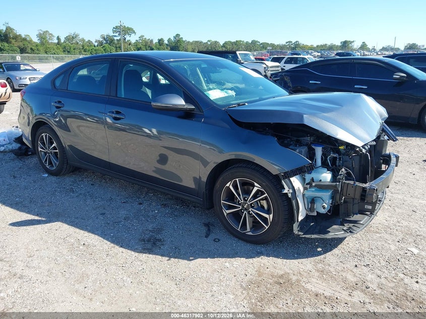 Vin: 3kpf24ad0pe696924, lot: 46818124, kia forte lxs 2023 img_1