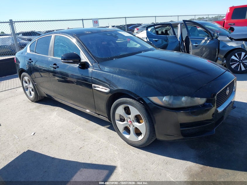2017 JAGUAR XE 25T