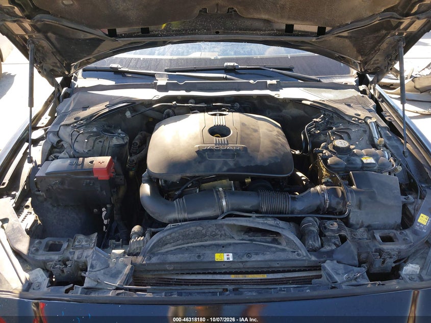 2017 JAGUAR XE 25T · Фото 10