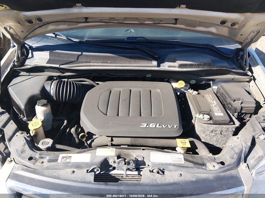 2013 CHRYSLER TOWN & COUNTRY TOURING · Фото 10