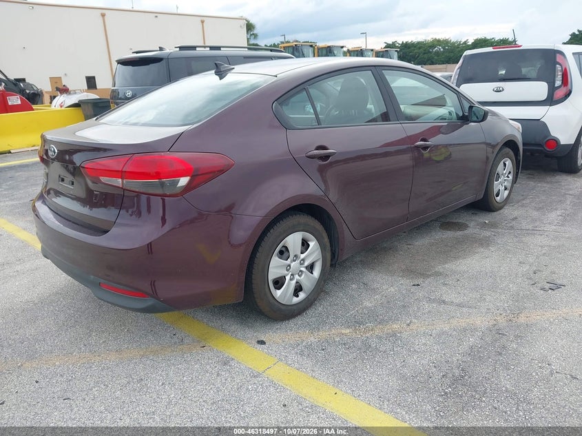 2017 KIA FORTE LX · Фото 4