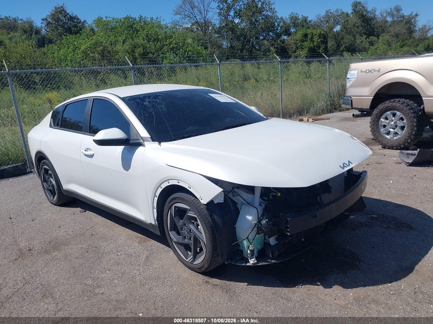 Vin: 3kpfu4de5te279923, lot: 46818729, kia k4 ex 20261