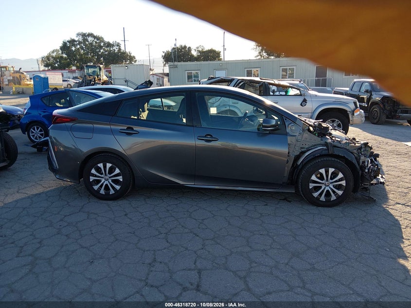 TOYOTA PRIUS PRIME - zdjęcie 14