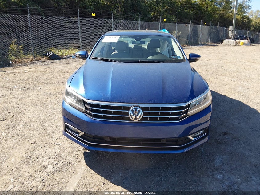 2017 VOLKSWAGEN PASSAT 1.8T SEL PREMIUM · Фото 12