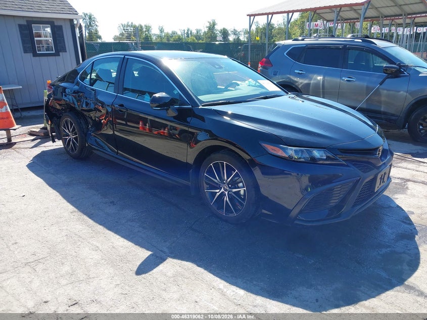 TOYOTA CAMRY - zdjęcie 1