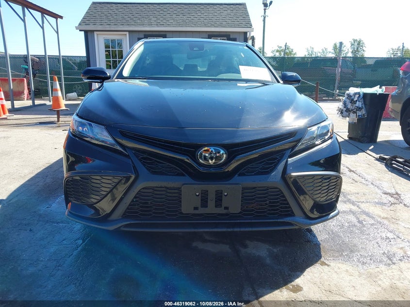 TOYOTA CAMRY - zdjęcie 12