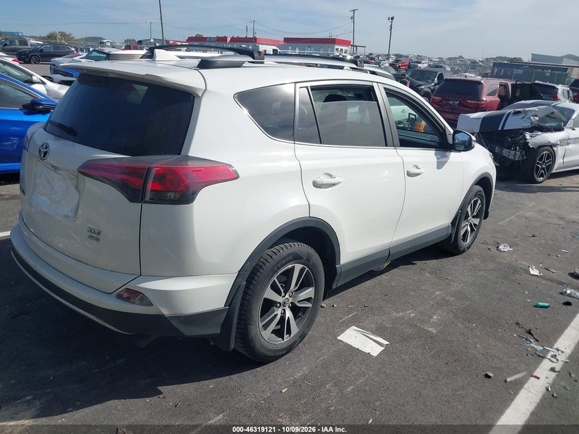 TOYOTA RAV4 - zdjęcie 4