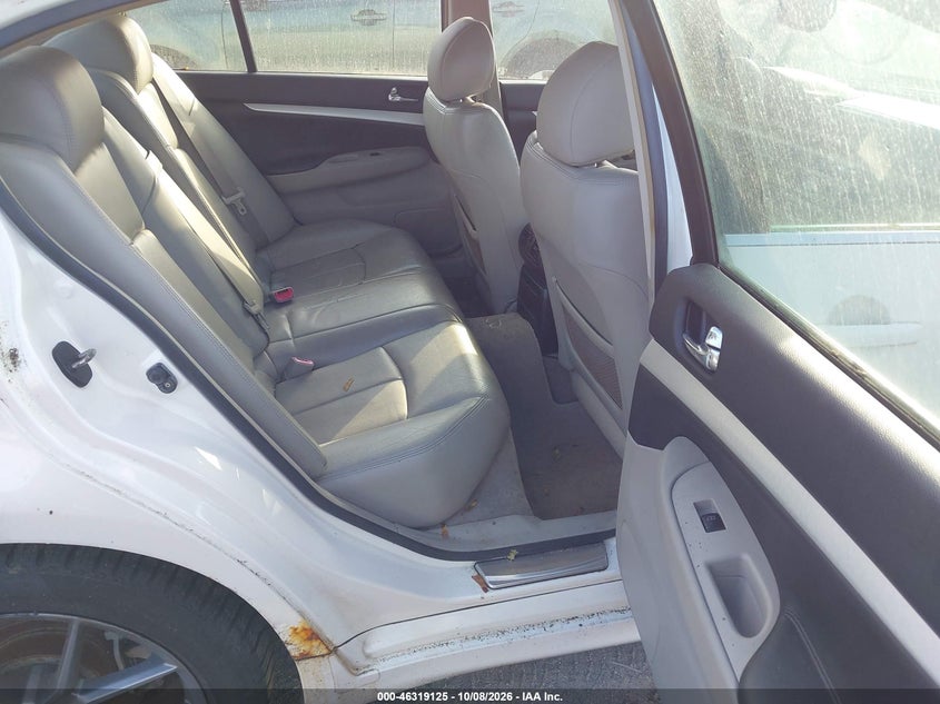2009 INFINITI G37X · Фото 8