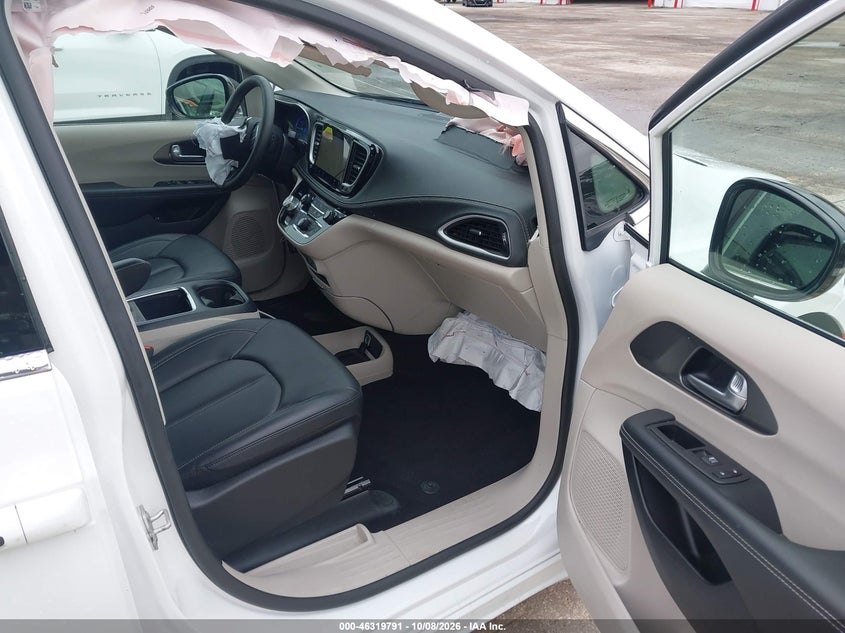CHRYSLER PACIFICA HYBRID 2024 VIN 2C4RC1S76RR153418