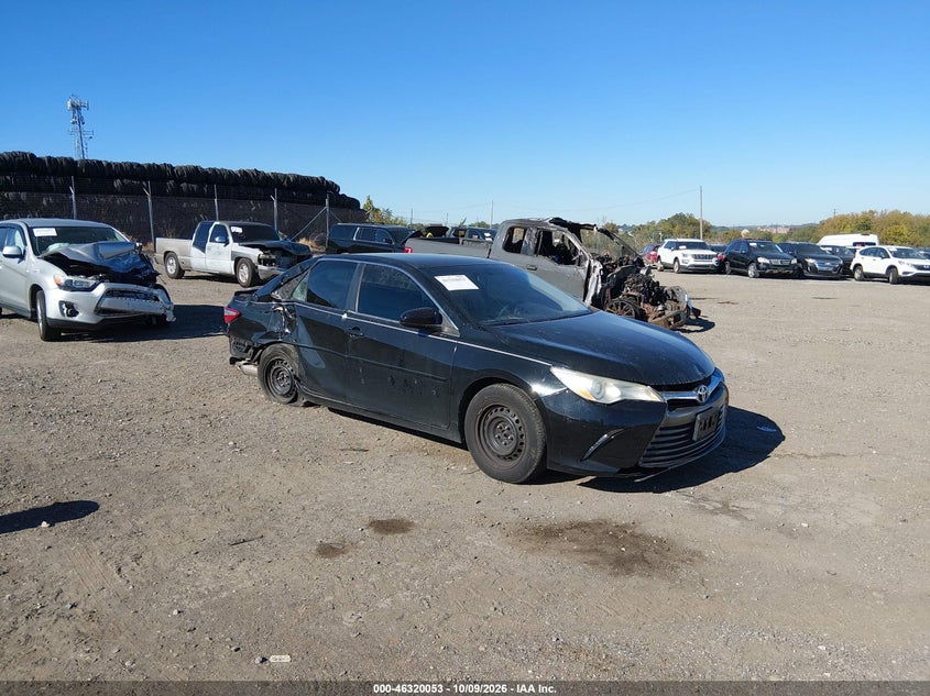 TOYOTA CAMRY - zdjęcie 1