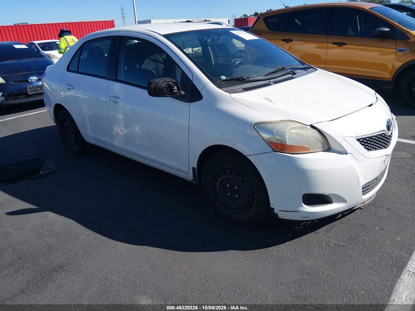 2011 TOYOTA YARIS