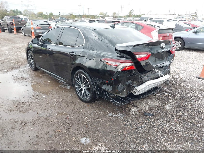 TOYOTA CAMRY - zdjęcie 3