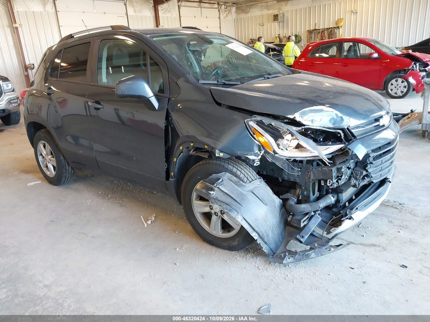 Vin: kl7cjpsm0nb559561, lot: 46820646, chevrolet trax awd lt 2022 img_1
