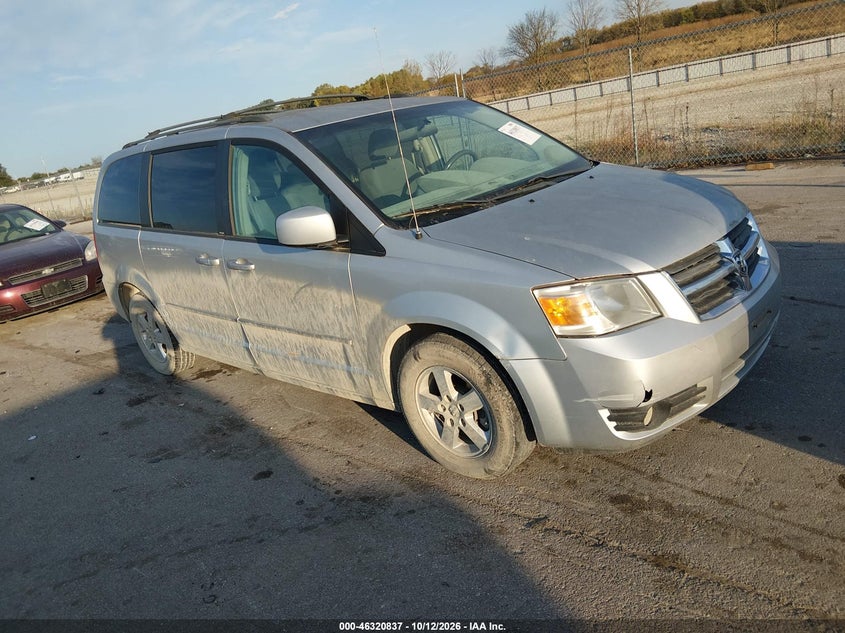Vin: 2d4rn5d18ar210445, lot: 46821059, dodge grand caravan sxt 2010 img_1