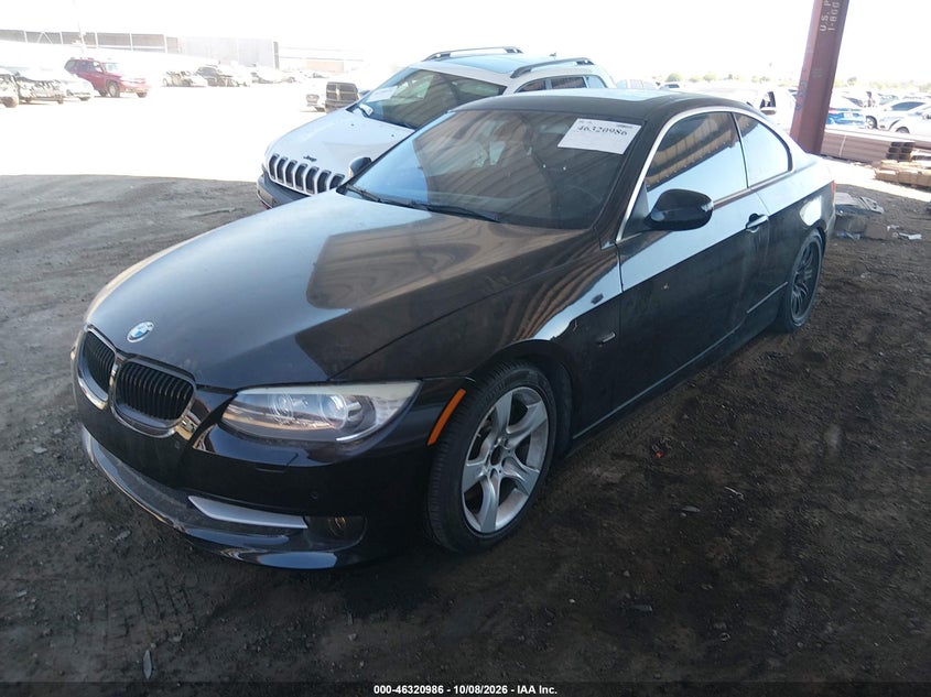 2011 BMW 335I · Фото 2