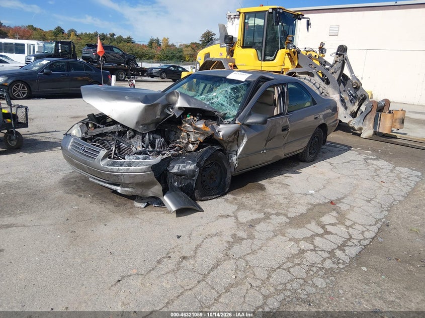 1999 Toyota Camry Ce, Front End, IAAI, VIN 4T1BG22K6XU533323 — photo 2