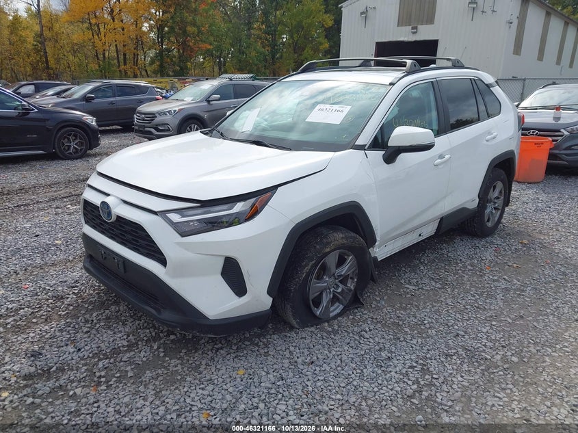 2022 Toyota Rav4 Hybrid Xle, Front End, IAAI, VIN 4T3RWRFV3NU061150 — photo 2