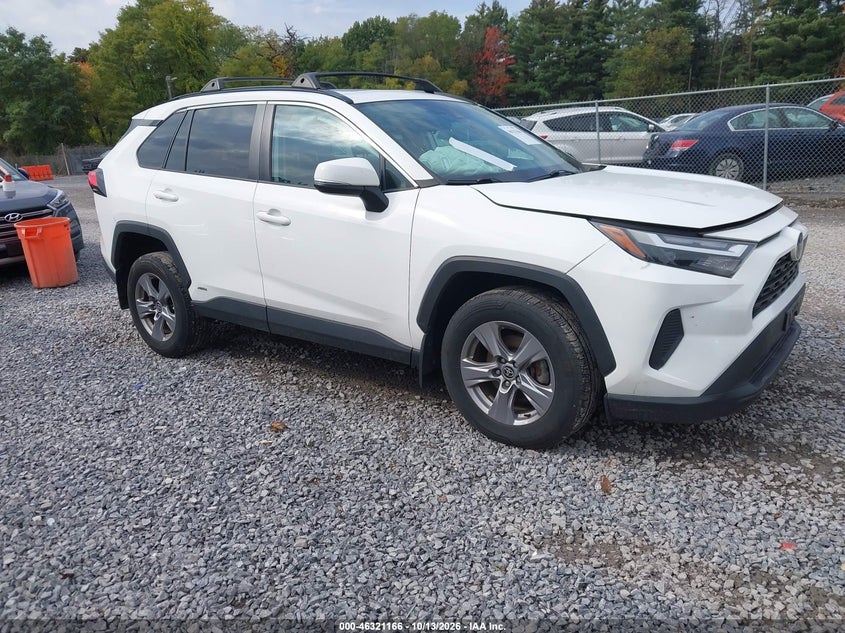 2022 Toyota RAV4 Hybrid XLE
