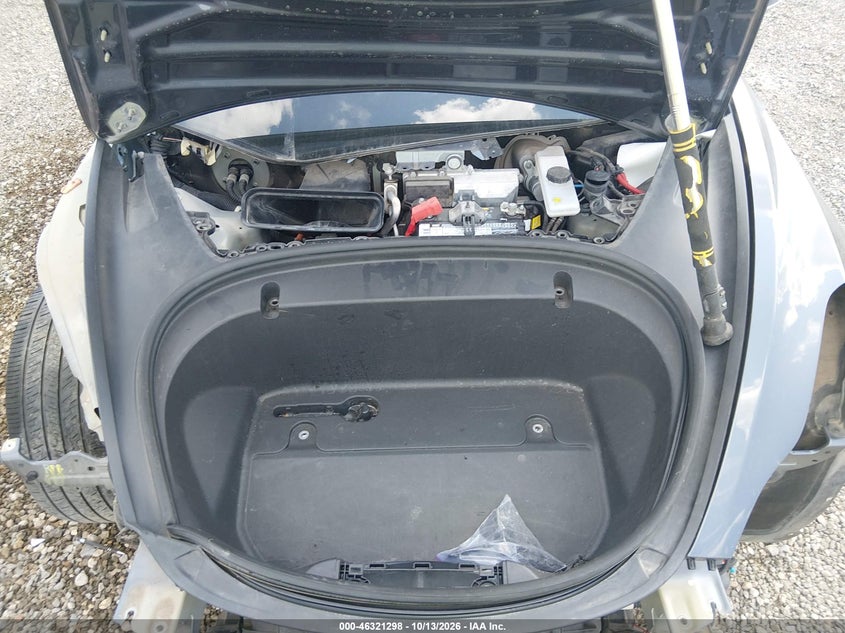 TESLA MODEL 3 - zdjęcie 10
