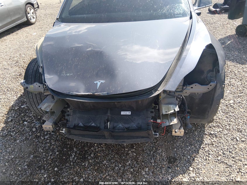 TESLA MODEL 3 - zdjęcie 6