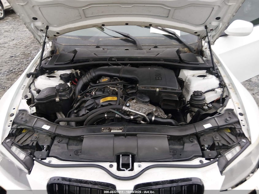 2011 BMW 335I · Фото 10