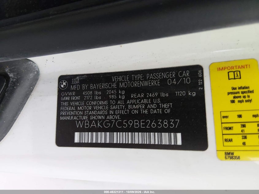 2011 BMW 335I · Фото 9