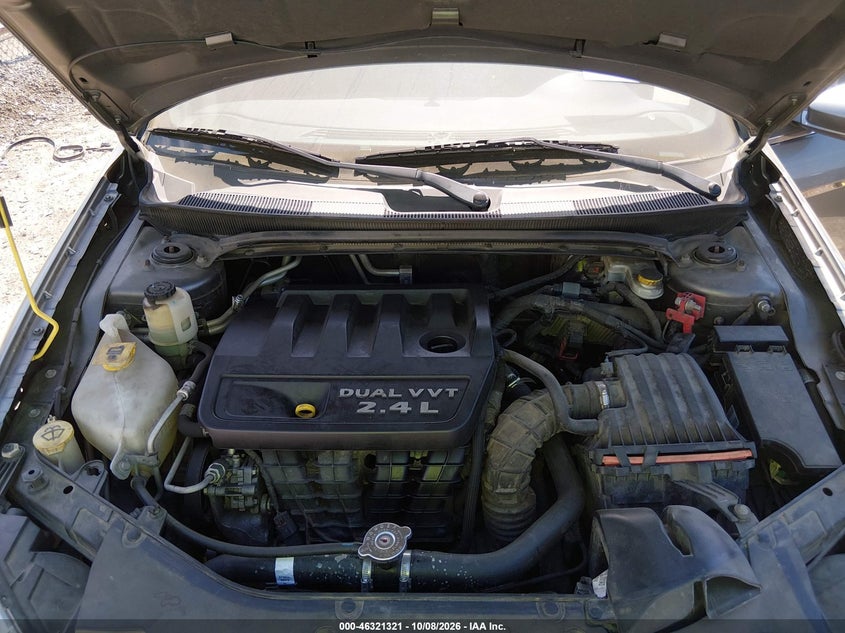 2013 CHRYSLER 200 TOURING · Фото 10