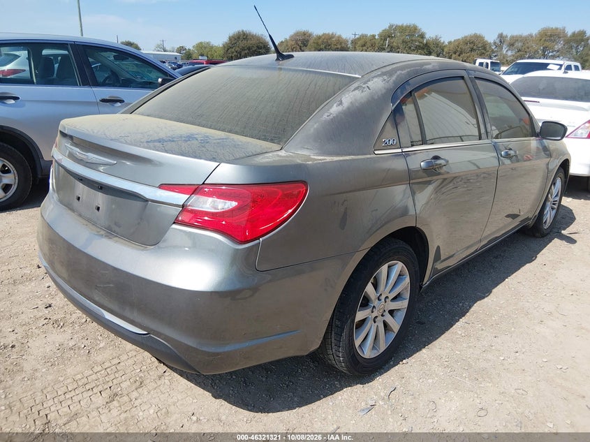 2013 CHRYSLER 200 TOURING · Фото 4