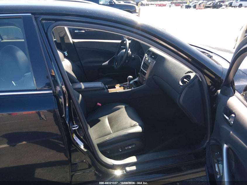 2009 LEXUS IS 250 · Фото 5